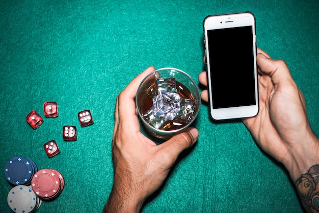 Mobile Casino Gaming: Security, Fairness and Platform Comparison